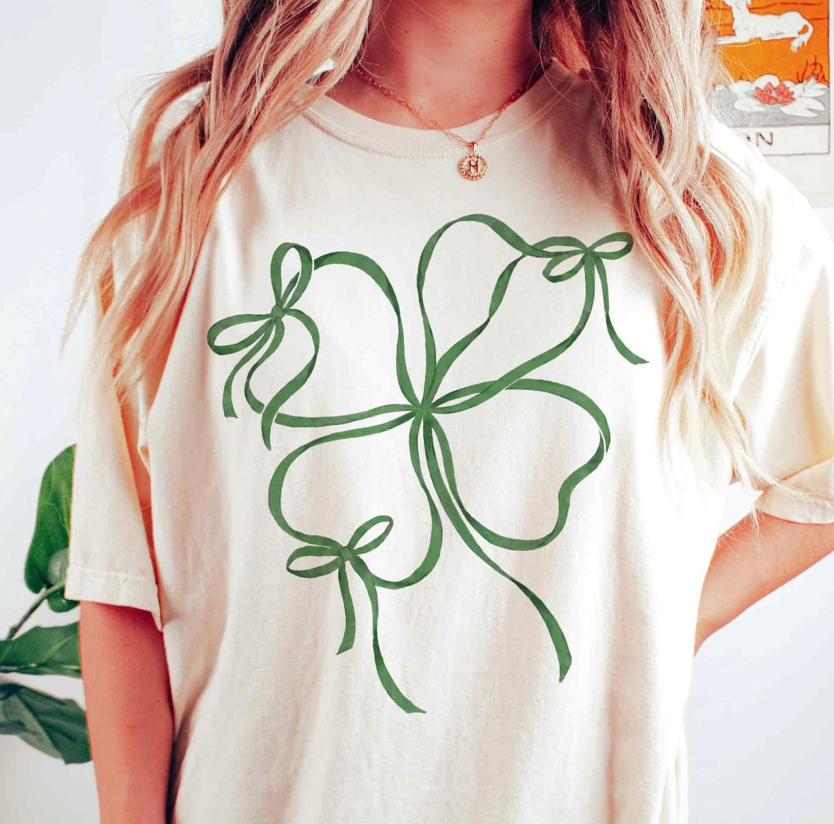 Bow 4 Leaf Clover
