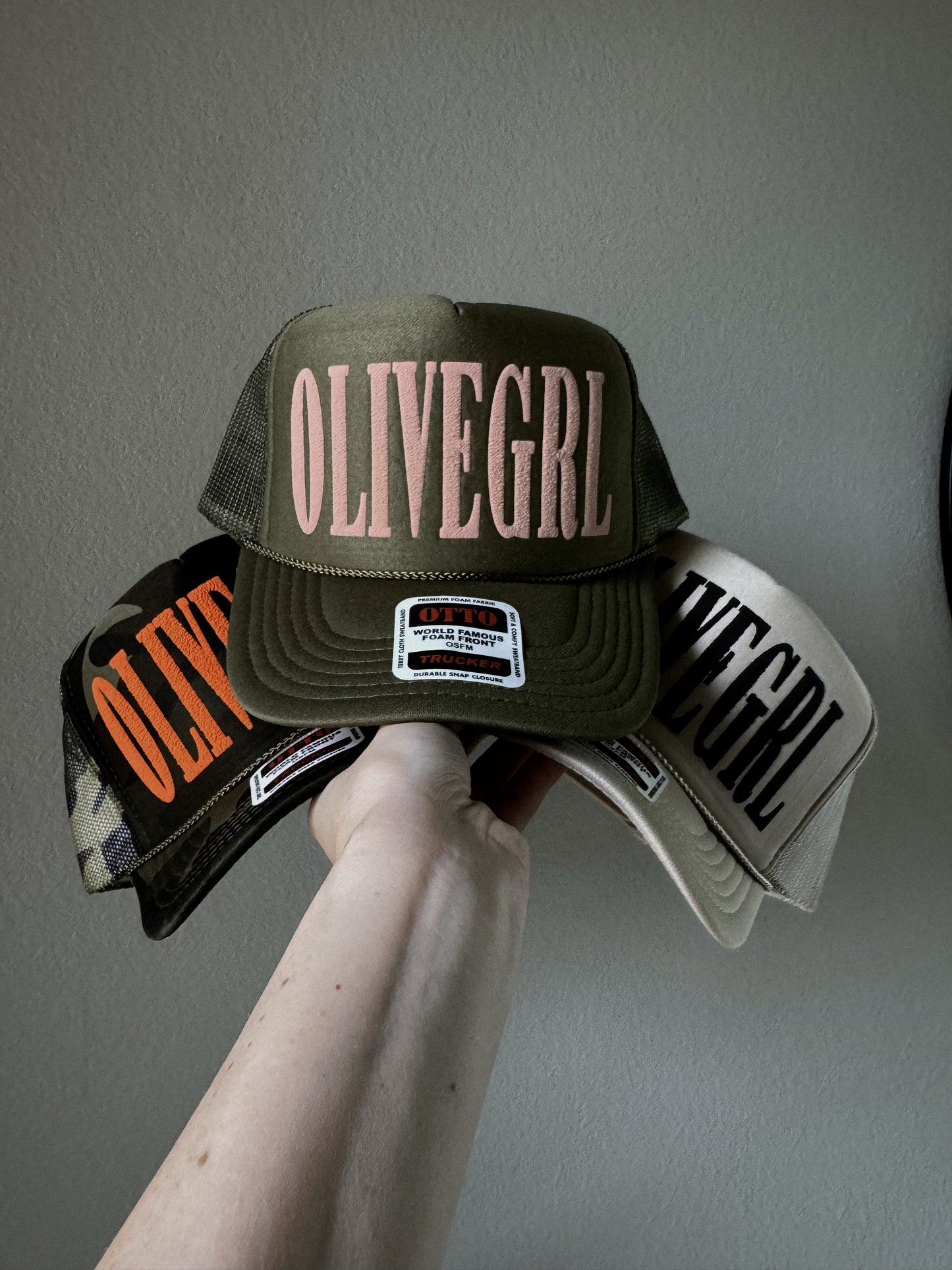 OLIVEGRL Puff Vinyl Trucker